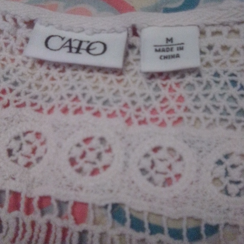 Lace pullover - Picture 3 of 3